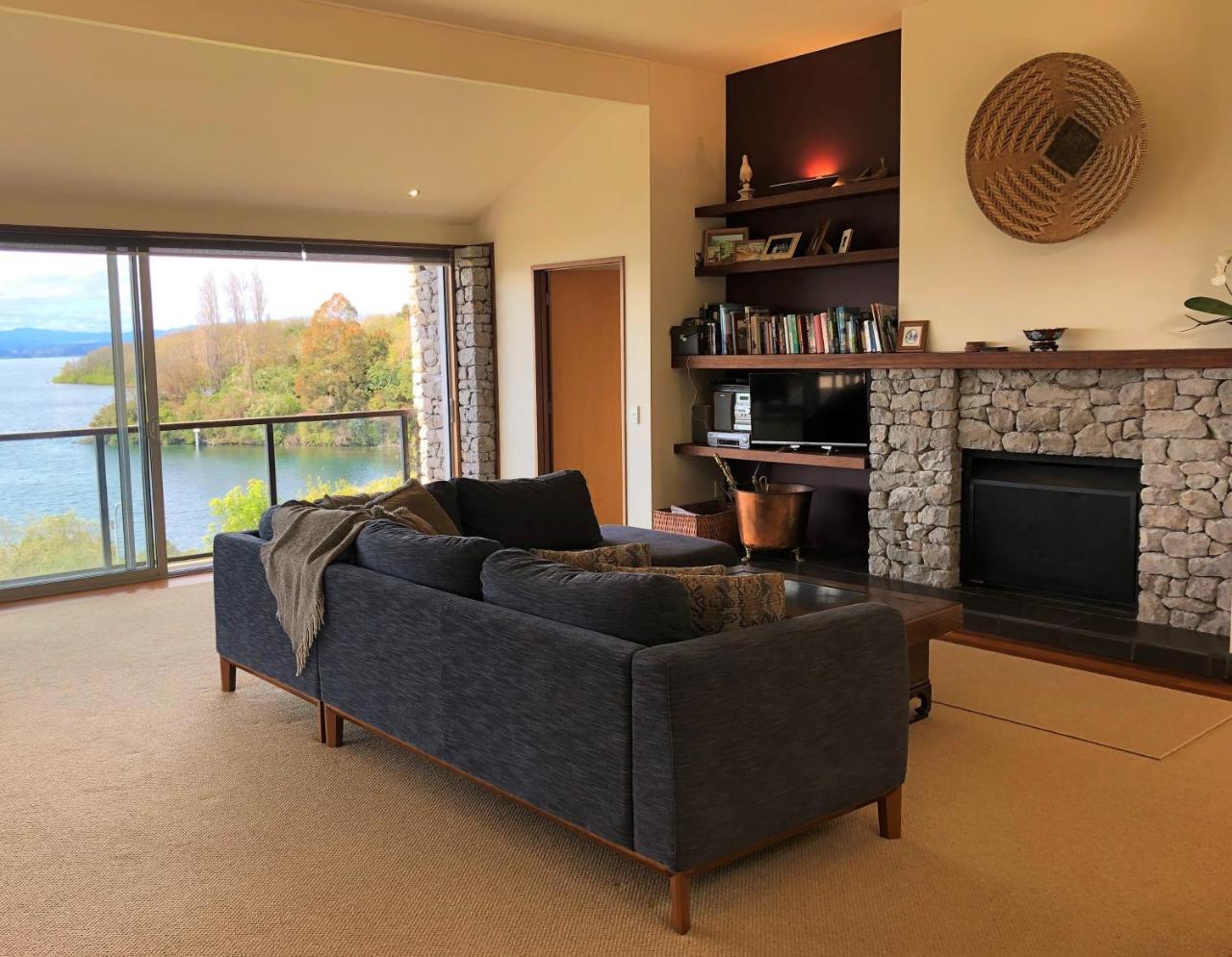 Acacia Haven - Beautiful Lake Views Taupo Luaran gambar